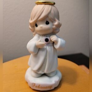 VTG Precious Moments Birthstone Angel, February, 1996, Enesco, Like New